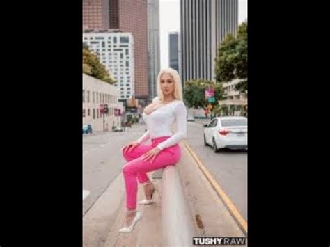The Unveiled Life of Skylar Vox .